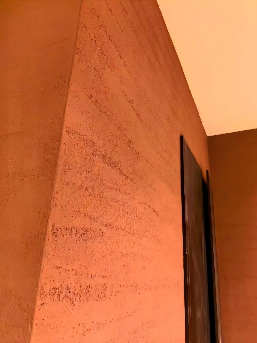 Read more about the article Travertine Effect Paint: The Luxury Stone Alternative for Manufacturers